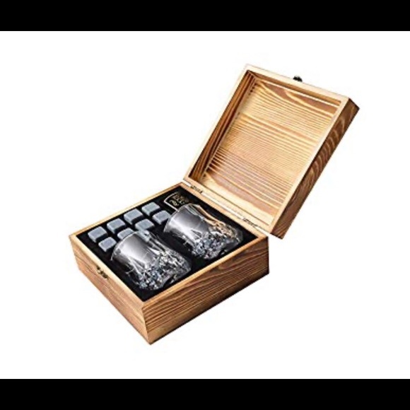 Whisky Set - Picture 2 of 2